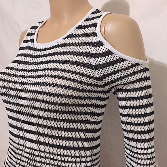 Rag & Bone Quinn Cold Shoulder Top - Picture 10 of 16